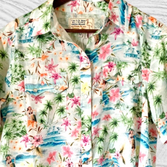 Sandrine Rose By Free People Hawaiian Pearl Snap Shirt
Size M - Picture 8 of 15